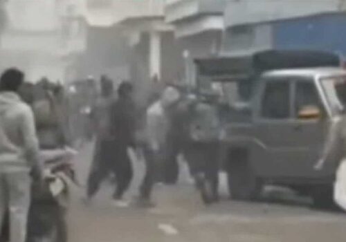 वीरगञ्जको आदर्शनगरमा सुरक्षाकर्मी र व्यापारीबीच झडप : एक सशस्त्र प्रहरी घाइते, गोदाममा छापा